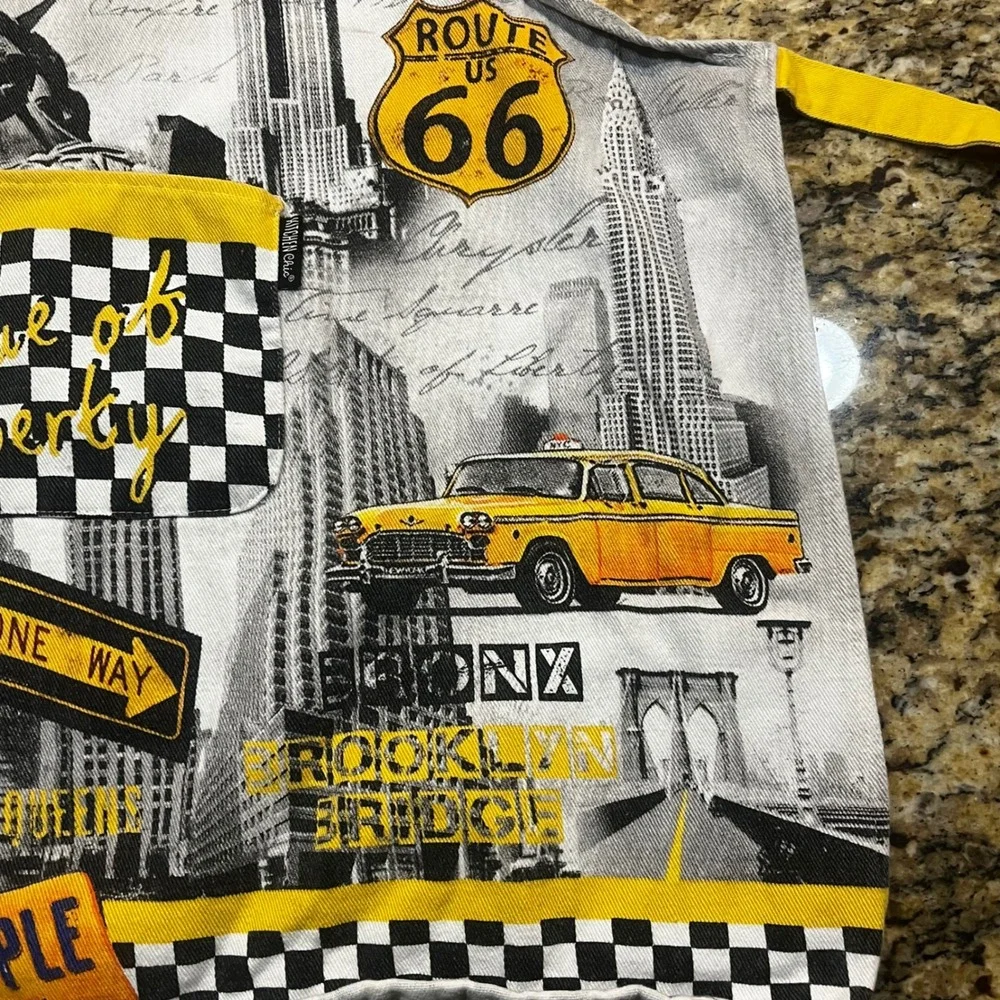 New York City Apron Yellow Taxi Statue of Liberty Big Apple‎ Souvenir